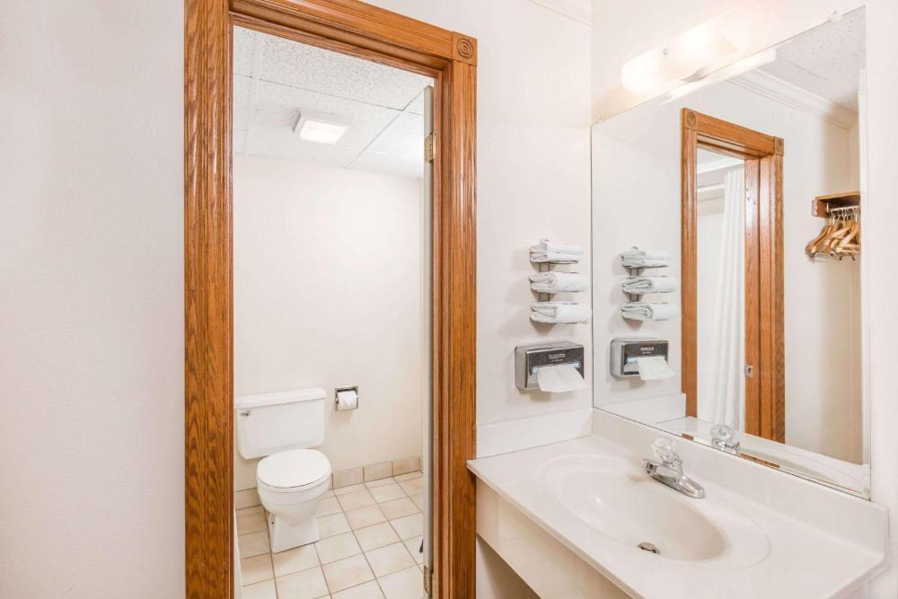 Knights Inn & Suites South Sioux City